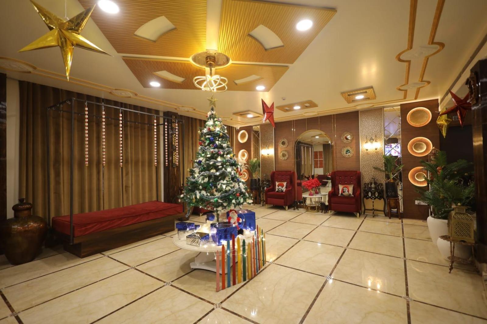 Hotel Sheetal Regency,Near Janambhumi Matura Exterior foto