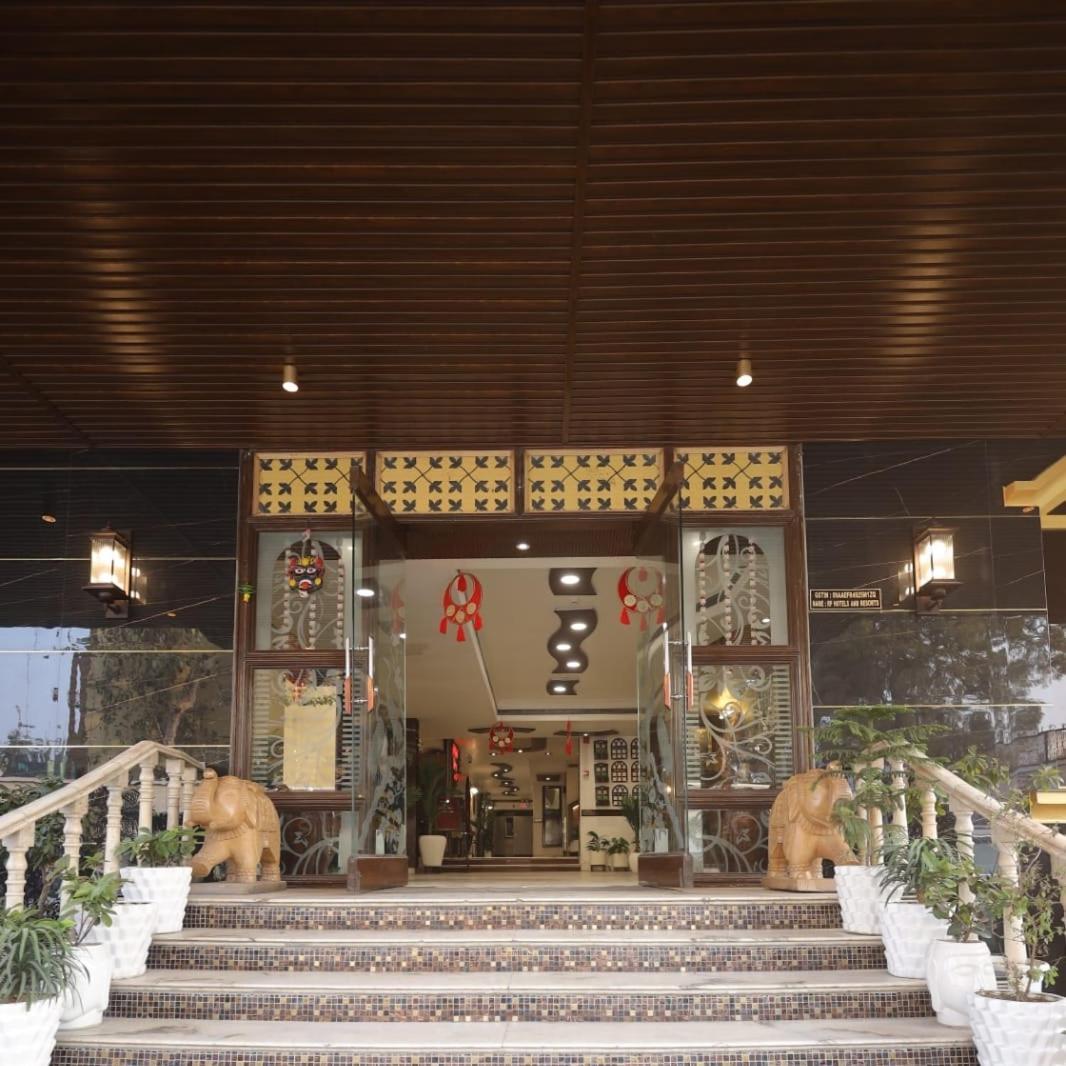 Hotel Sheetal Regency,Near Janambhumi Matura Exterior foto