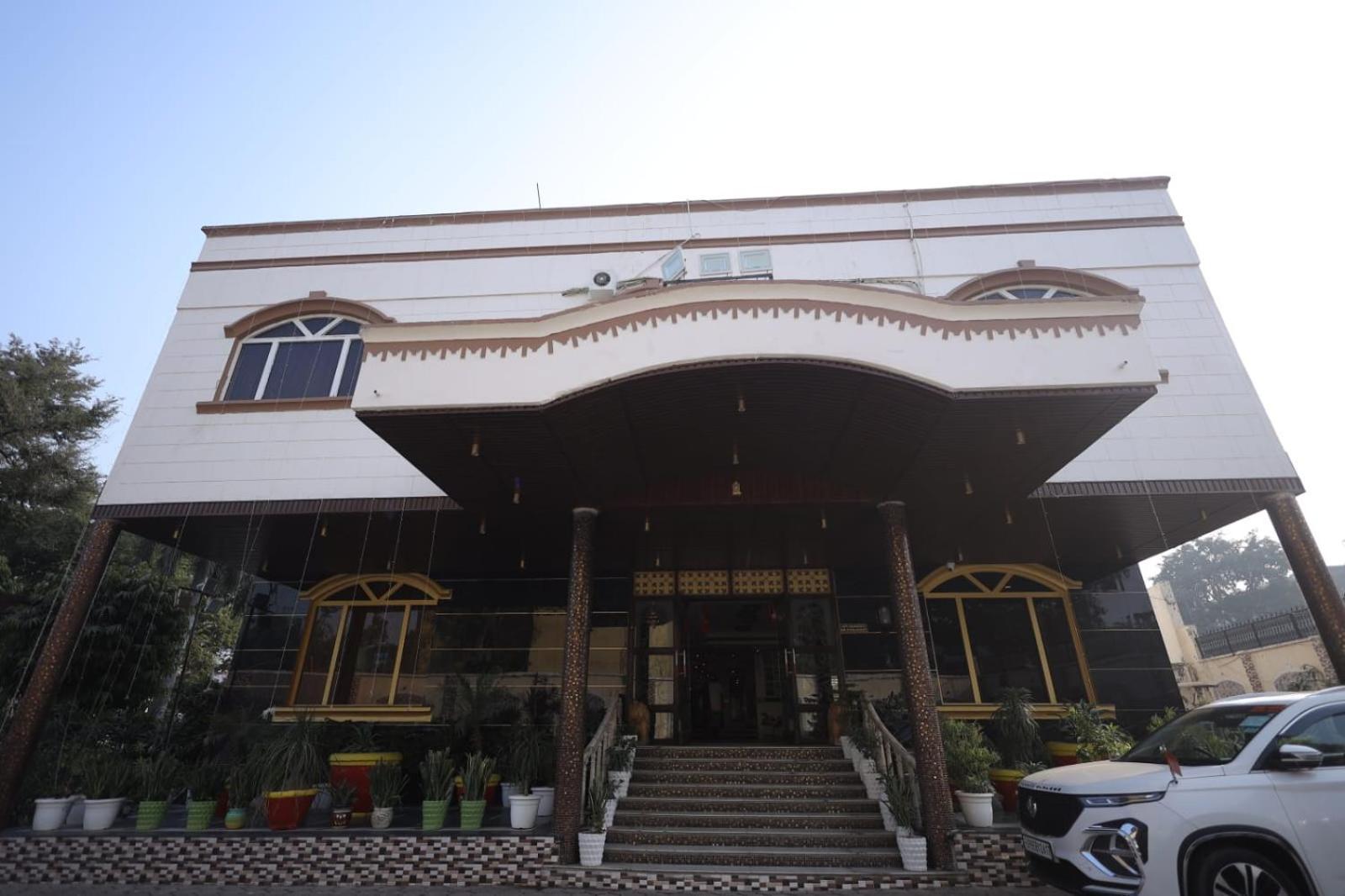 Hotel Sheetal Regency,Near Janambhumi Matura Exterior foto