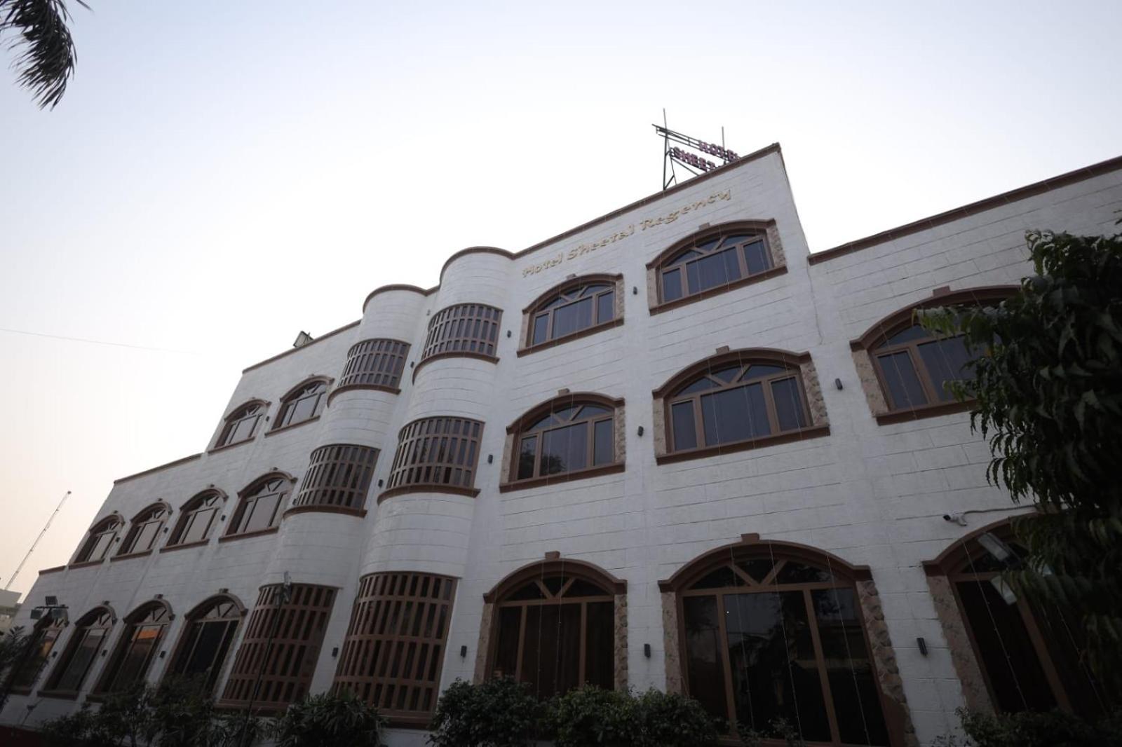 Hotel Sheetal Regency,Near Janambhumi Matura Exterior foto
