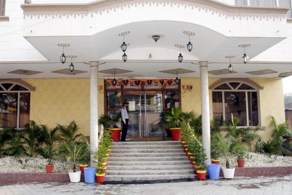 Hotel Sheetal Regency,Near Janambhumi Matura Exterior foto