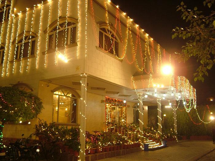 Hotel Sheetal Regency,Near Janambhumi Matura Exterior foto