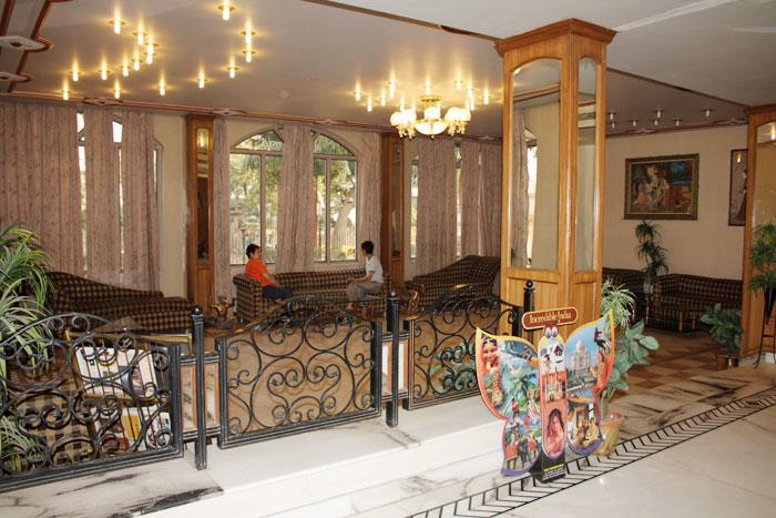 Hotel Sheetal Regency,Near Janambhumi Matura Exterior foto